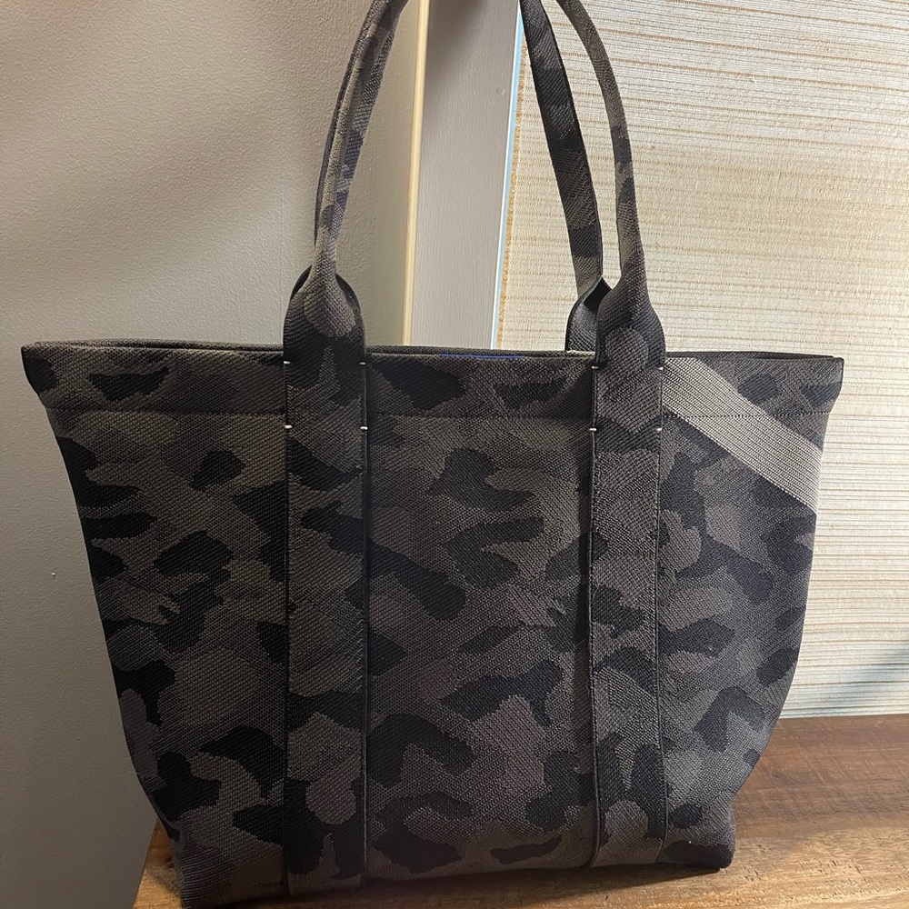 Rothy’s beautiful brand new tote